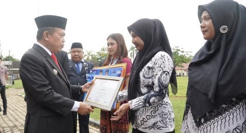 Gubernur Jambi Pimpin Upacara Ganda di Bungo, Perkuat Otonomi Daerah dan Mutu Pendidikan